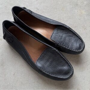 UGG 1101572 Flores Black Pebble Leather Slip On Loafer Shoe Women's Size 8